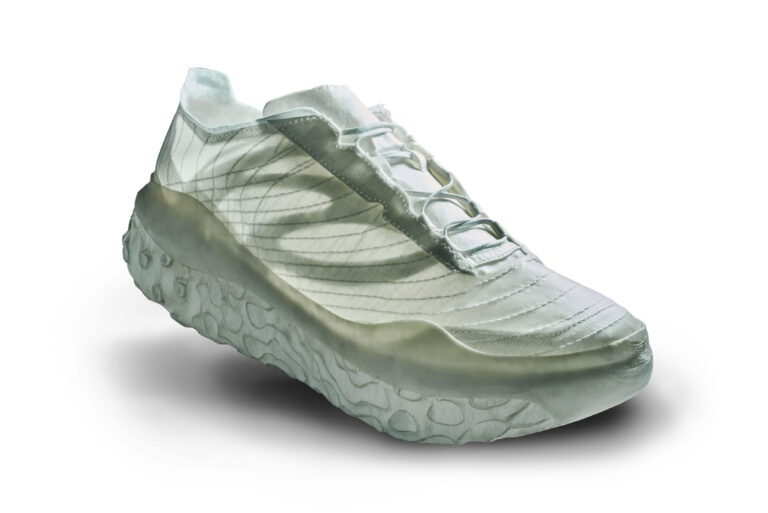 Korvaa Consortium Debuts Groundbreaking Biomaterial Shoe Combining Three Revolutionary Technologies