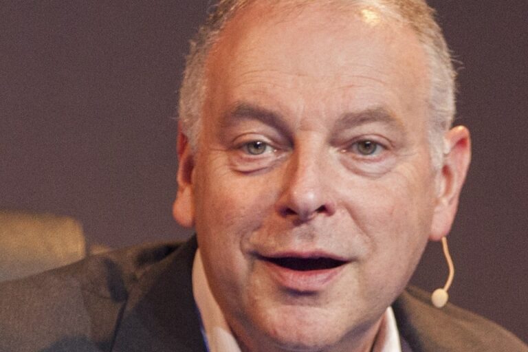 Perry Burns Launches New Business Book as a “First-Aid Kit” for SMEs