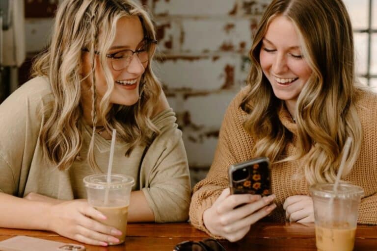 UK Job Applicants Encouraged to Review Online Profiles as Employer Checks Increase