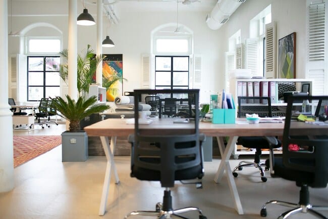 10 Must-Have Accessories for Your Office Desk